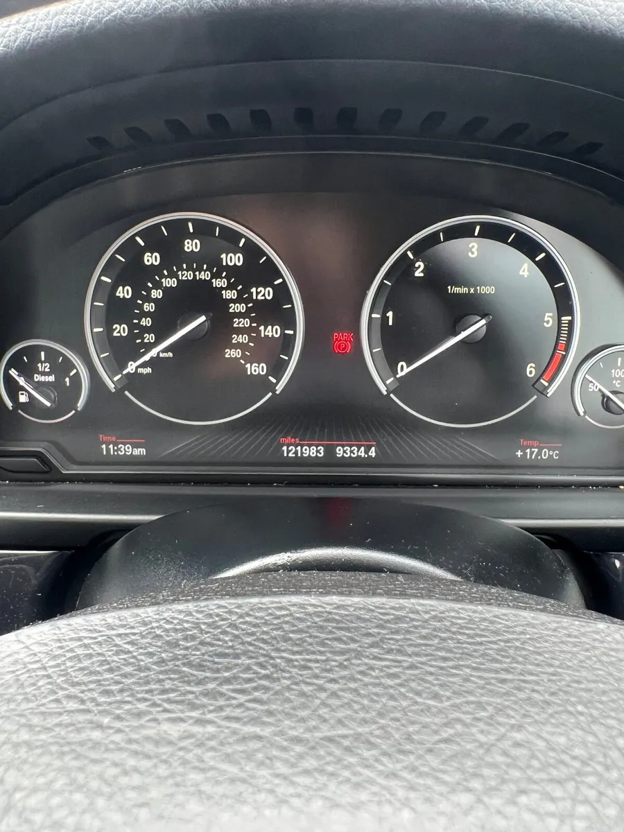BMW 5-Series 2016 - Image 6