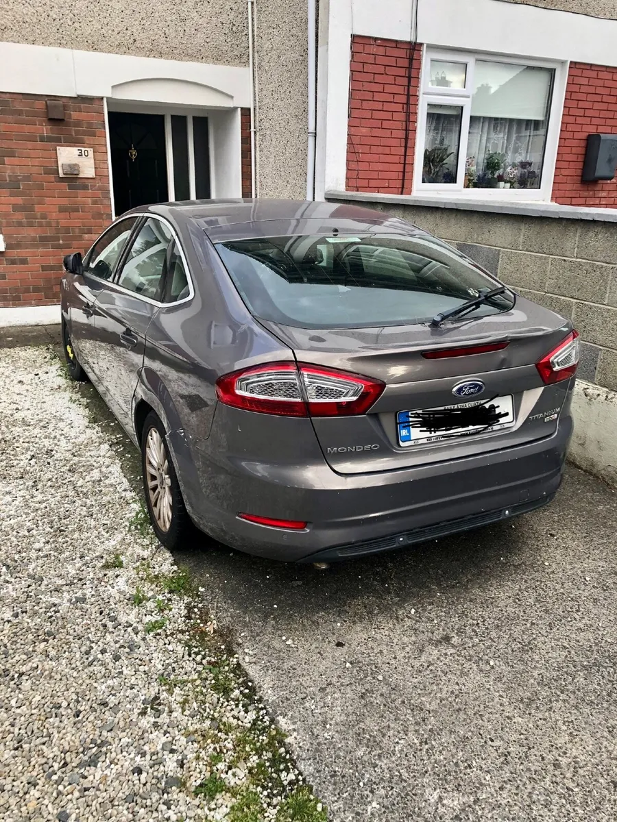 Ford Mondeo 2011 - Image 2