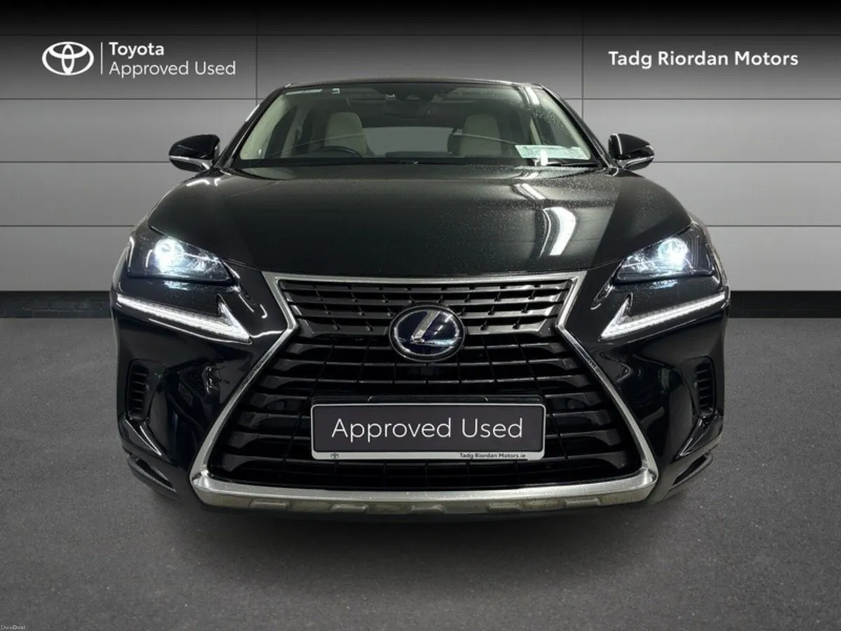 Lexus NX NX 300 H FWD EXECUTIVE - Image 5