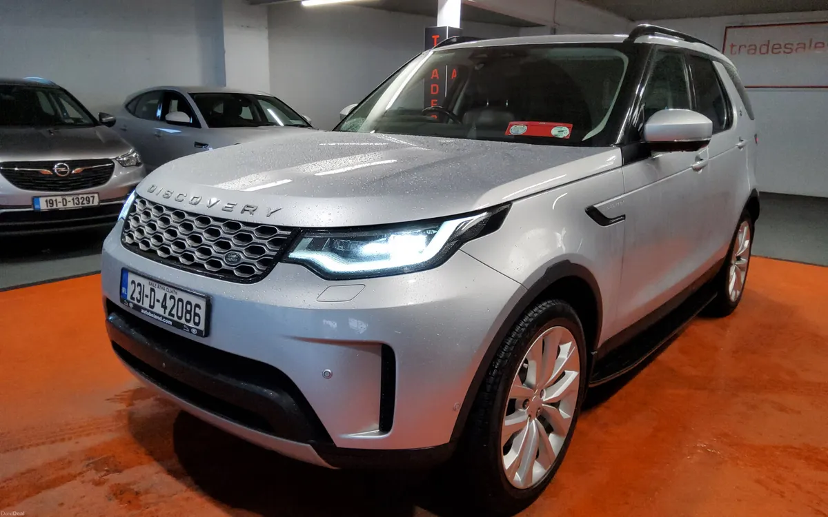 Land Rover Discovery 2023 - Image 3