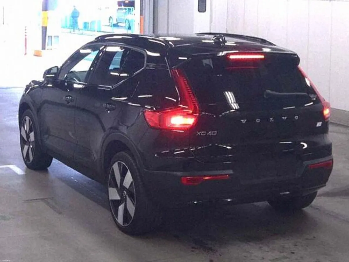 Volvo XC40 RECHARGE ULTIMATE TWIN MOTOR - Image 2
