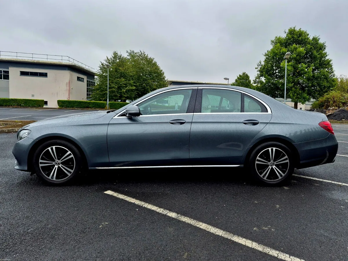 2016 MERCEDES BENZ E200  CDI SE AUTO  LOW MILES - Image 6