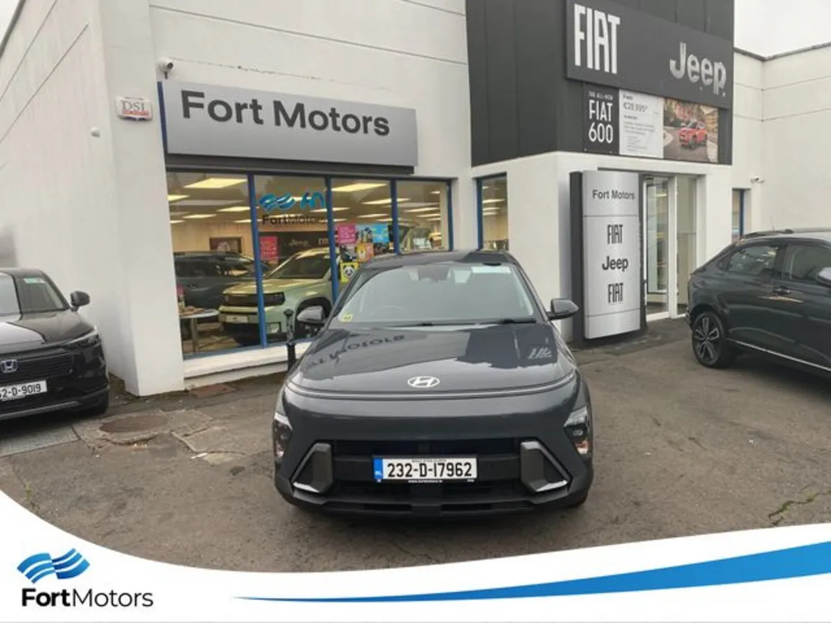 Hyundai KONA Signature , Hybrid Automatic , New Mo - Image 3