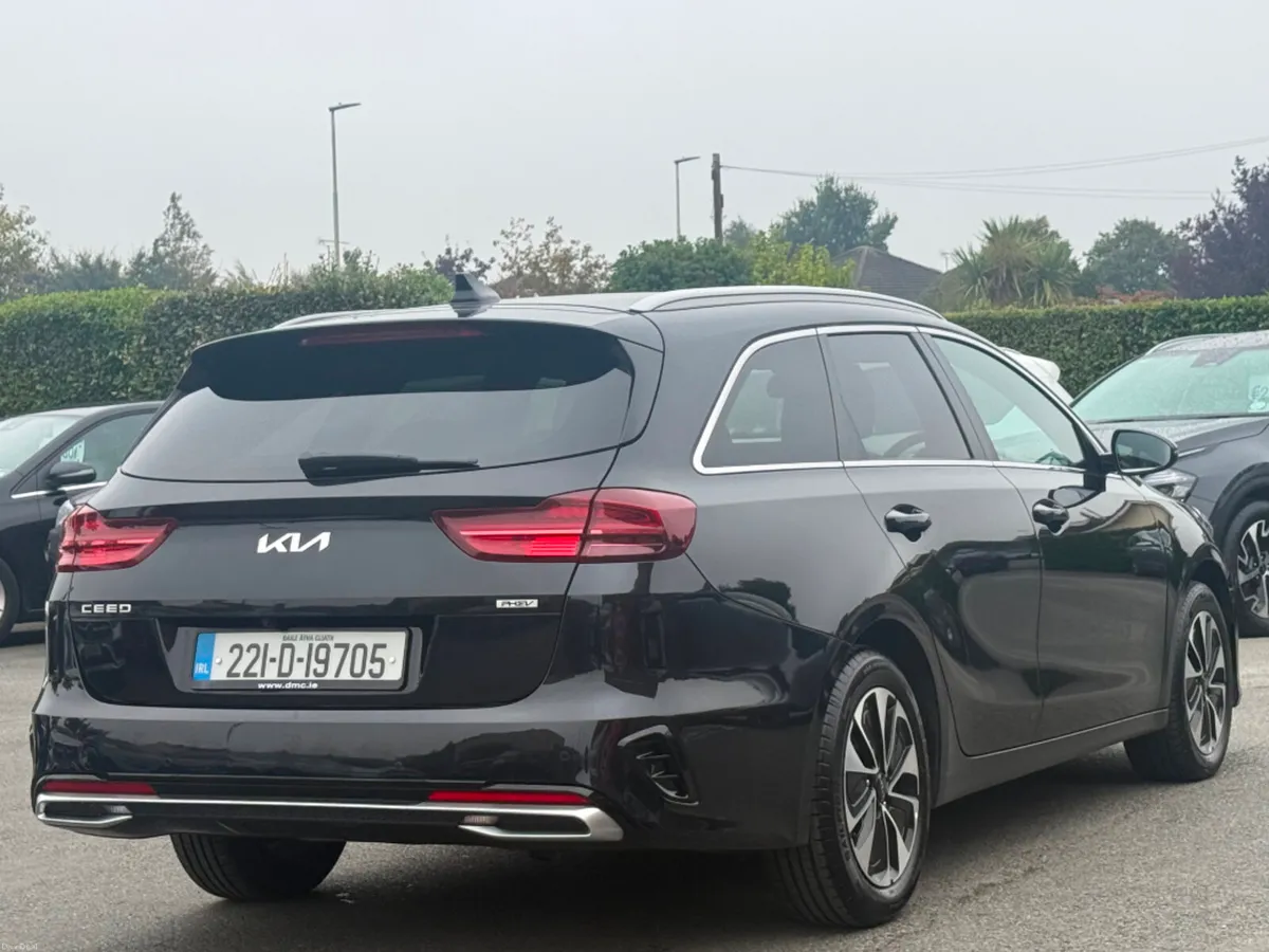 Kia Ceed 1.6 PHEV SW AUTO *HIGH SPEC* - Image 5