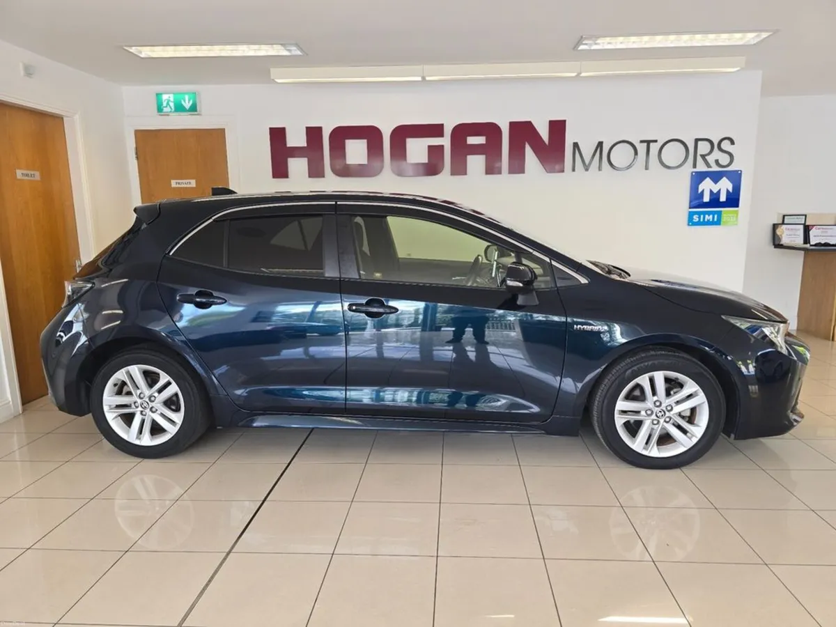 Toyota Corolla Hybrid Sport Plus 5DR H/B Automatic - Image 3