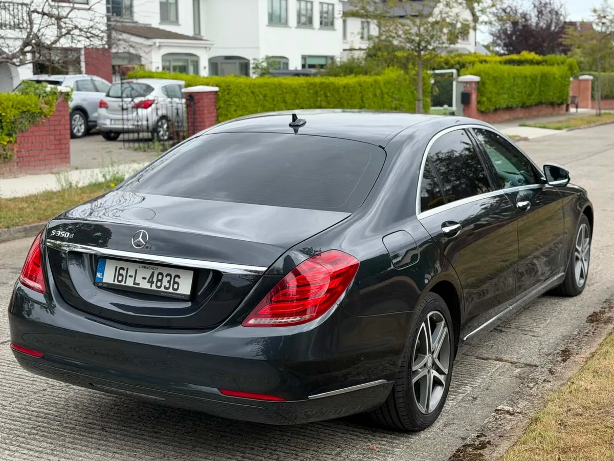 Mercedes Benz 2016 LWB 9G - Image 6