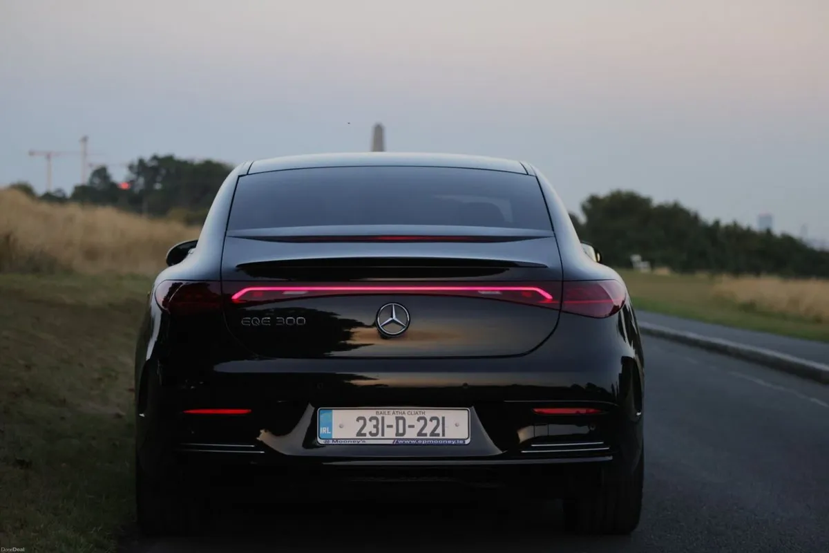 Mercedes-Benz EQE 300 - 90KwH EV Saloon - Image 5