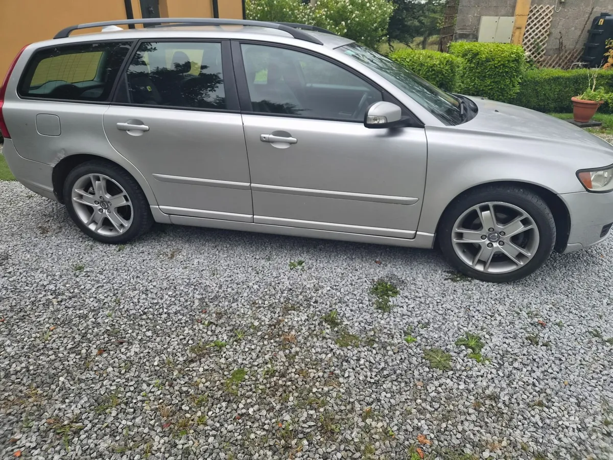 Volvo V50 2009 - Image 3