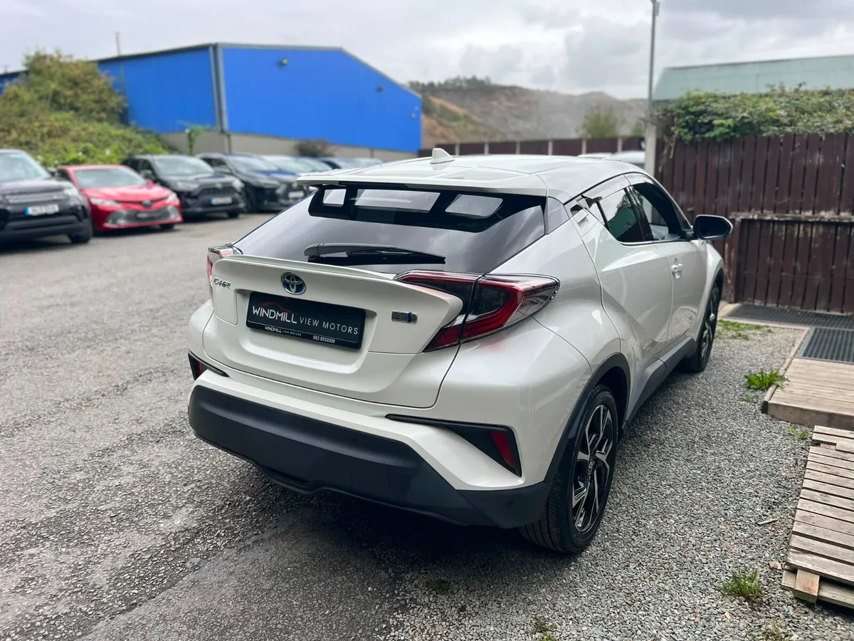 Toyota C-HR 1.8 Hybrid 2017 - Image 6