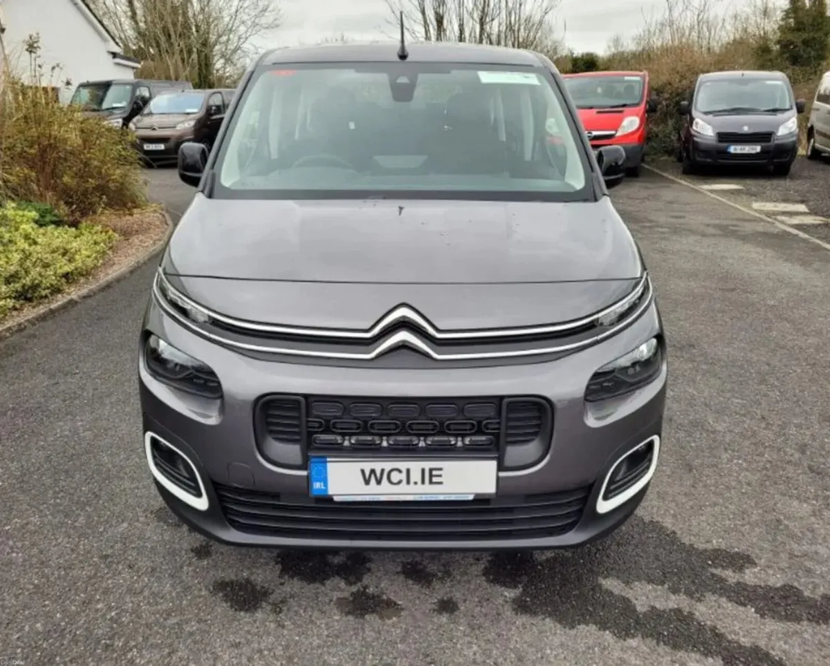 Citroen Berlingo Wheelchair Taxi - Image 2