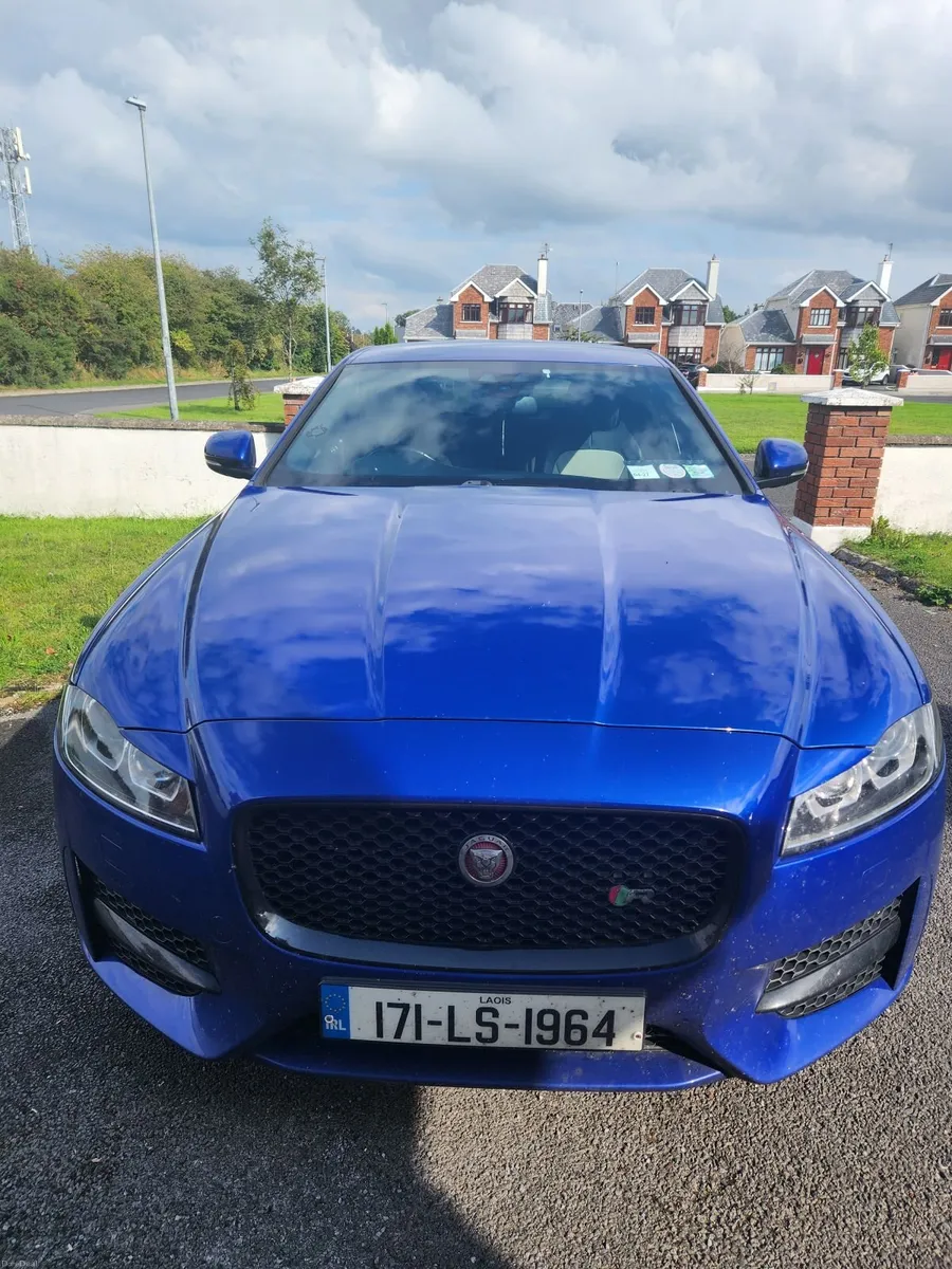 Jaguar XF 2017 R-Sport > Black Pack - Image 2