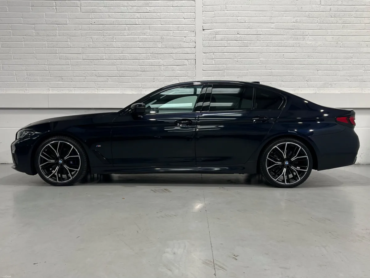 BMW 5 Series 520d M Sport Pro Edition Auto Saloon - Image 4