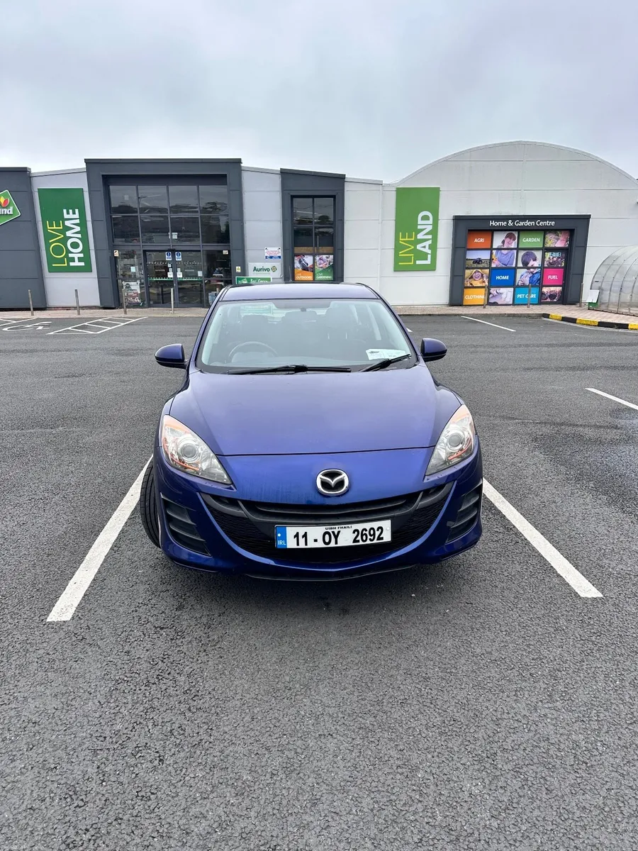 Mazda Mazda3 2011 - Image 2