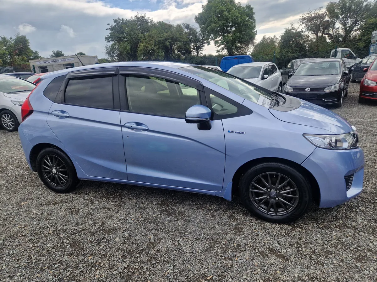 HONDA FIT 2016 - Image 5