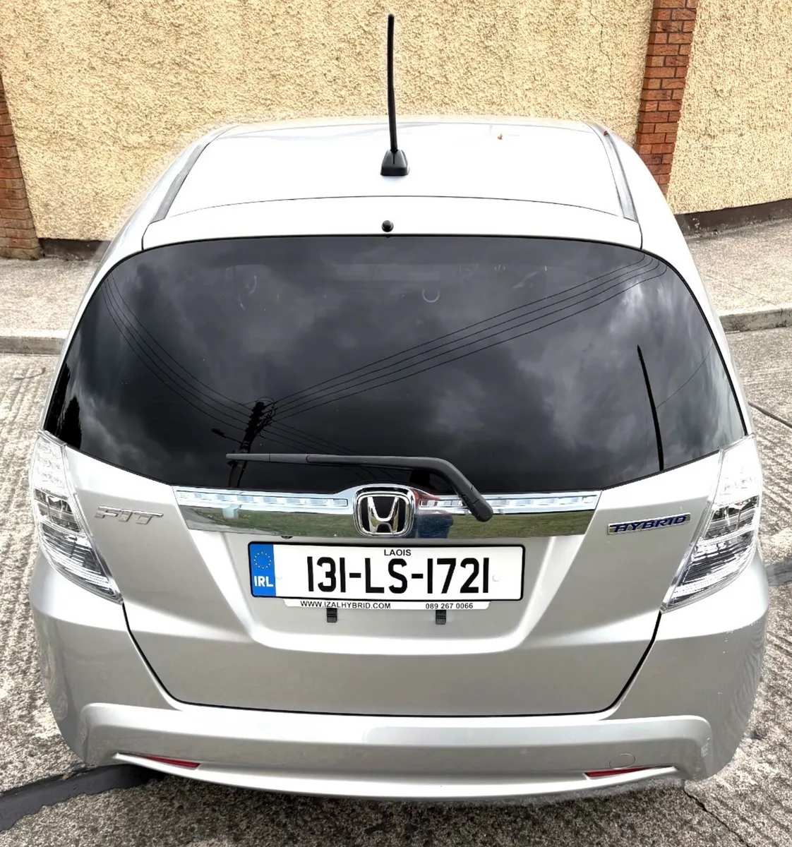 Honda fit hybrid automatic 2013 - Image 4