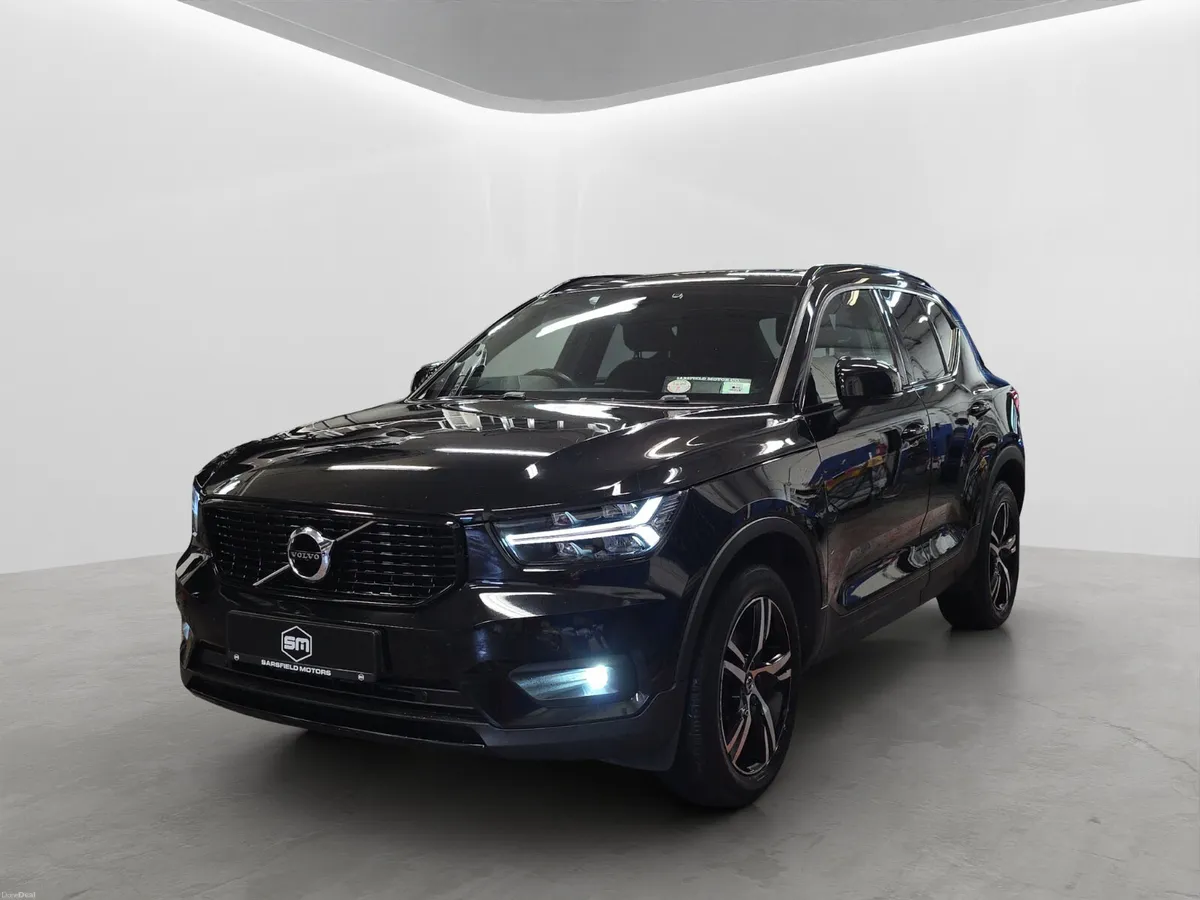 2019 VOLVO XC40 2.0 D3 R-DESIGN. - Image 3