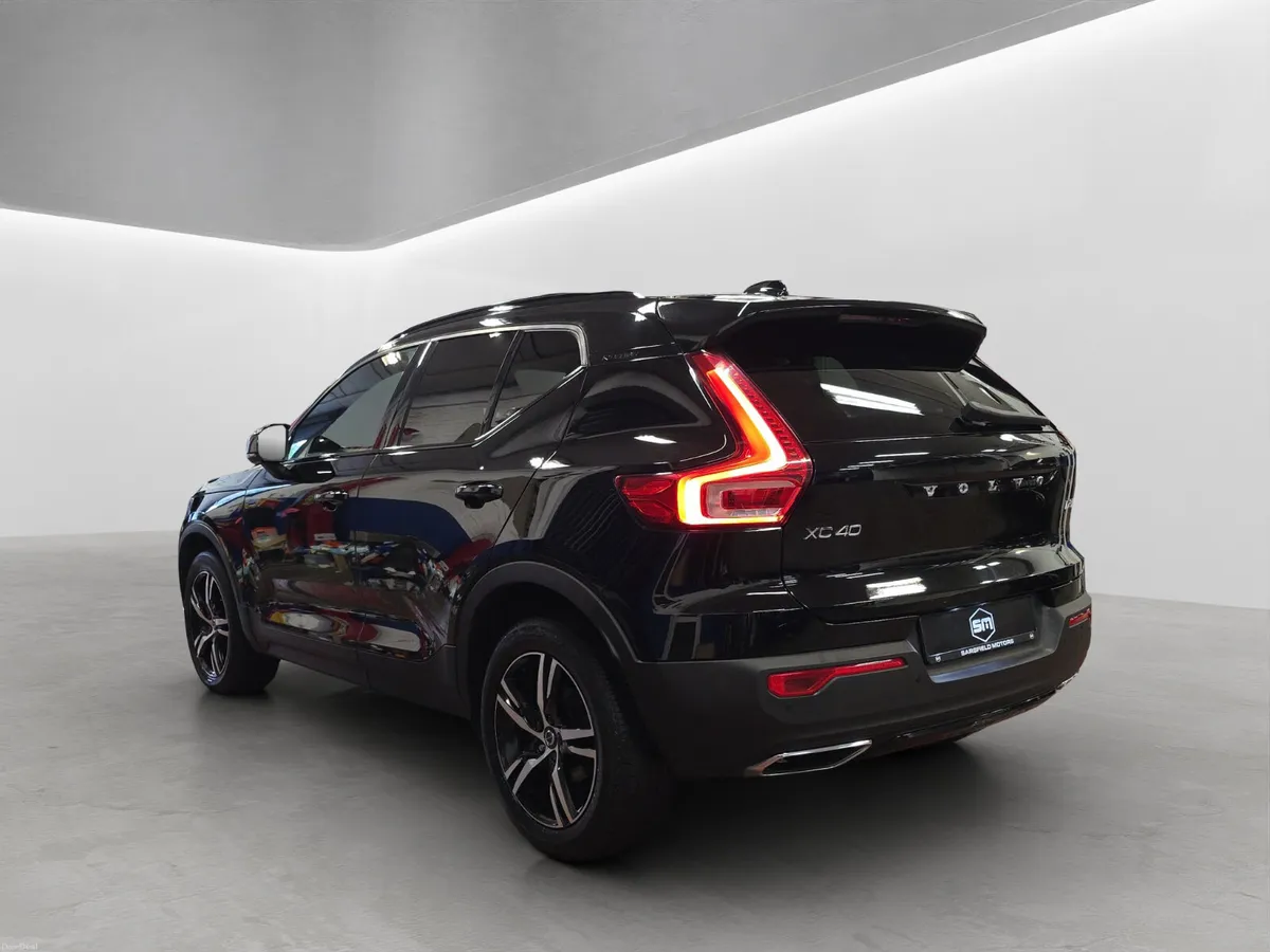 2019 VOLVO XC40 2.0 D3 R-DESIGN. - Image 4