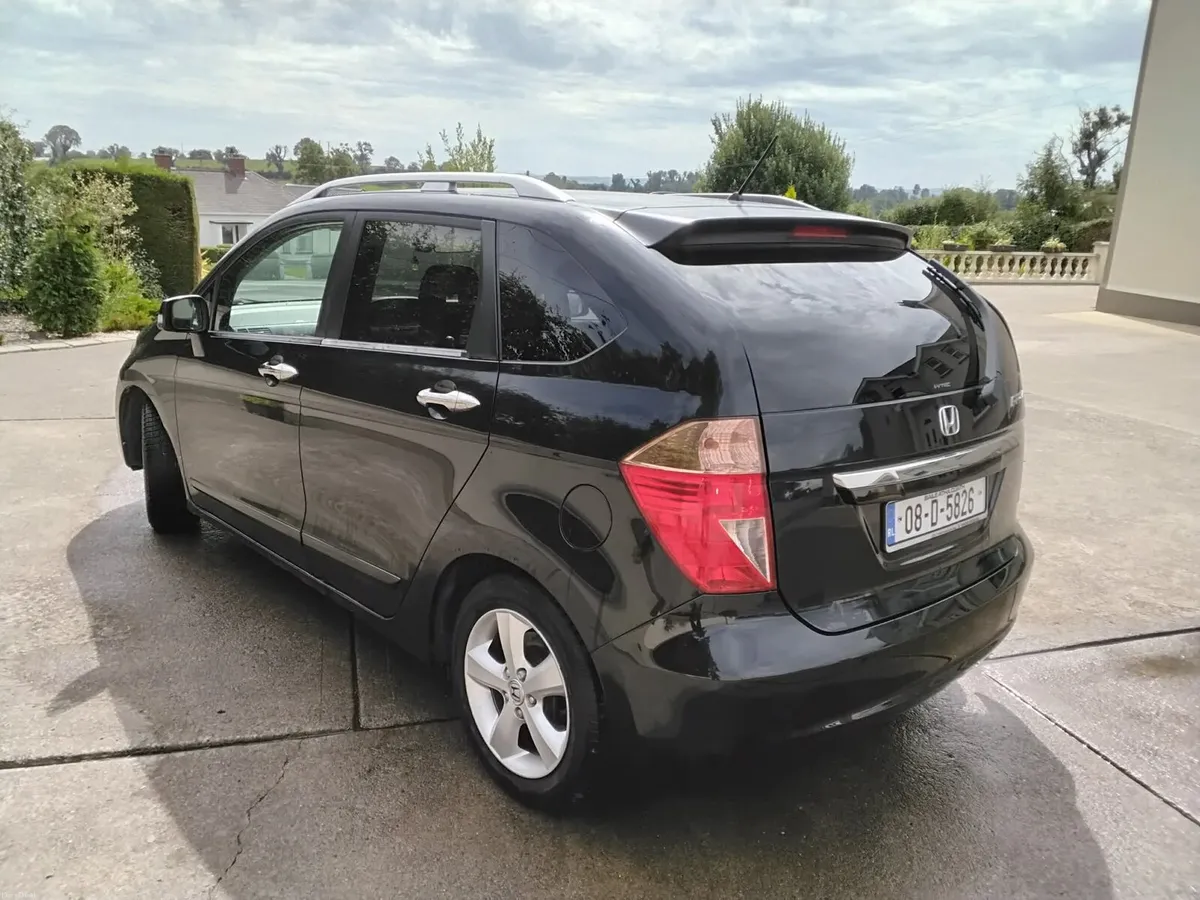 Honda Fr-v - Image 4