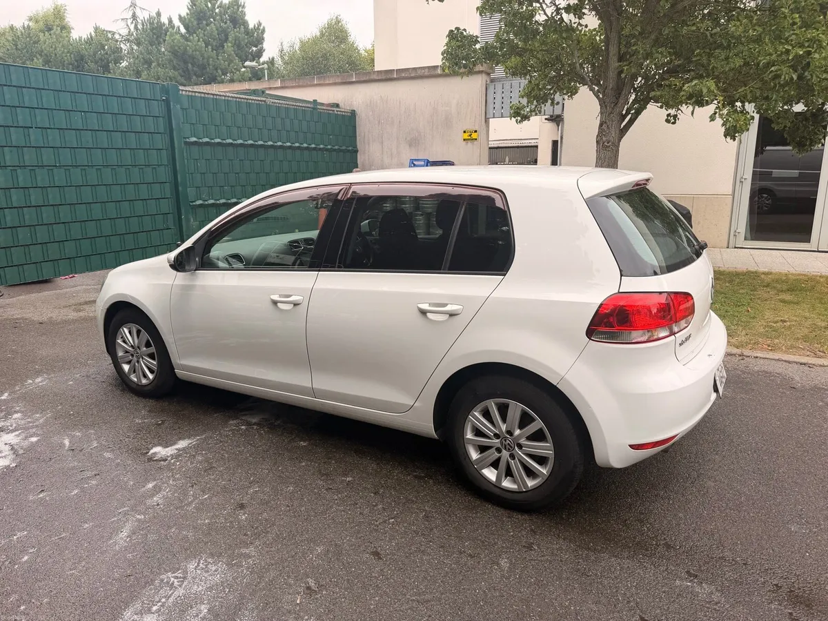 AUTO VW GOLF LOW KM - Image 3