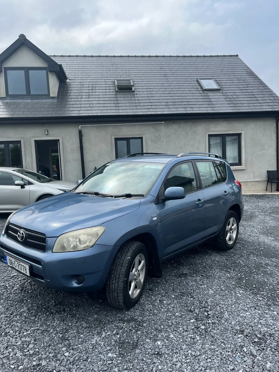 Toyota RAV4 2008 - Image 1