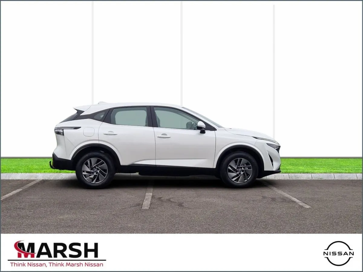 Nissan Qashqai 1.3 MHEV SV MY24 04DR - Image 6