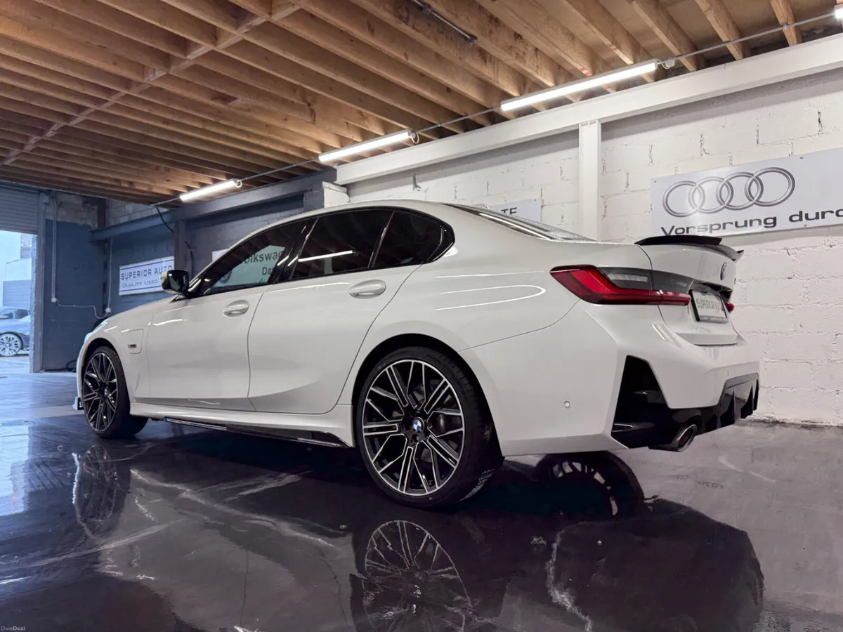 2023 BMW 3-Series 330e Msport LCI LOW MILEAGE - Image 5