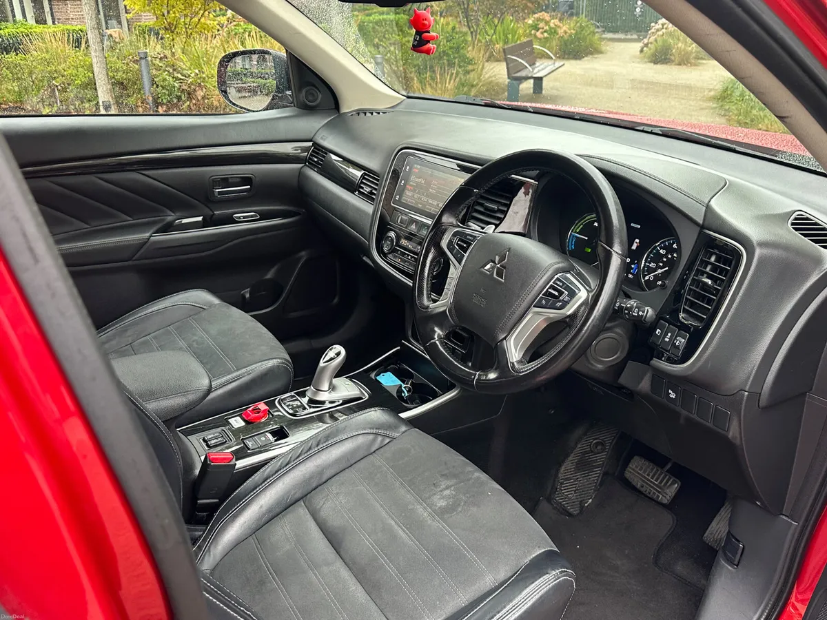 Mitsubishi Outlander 2017 - Image 6