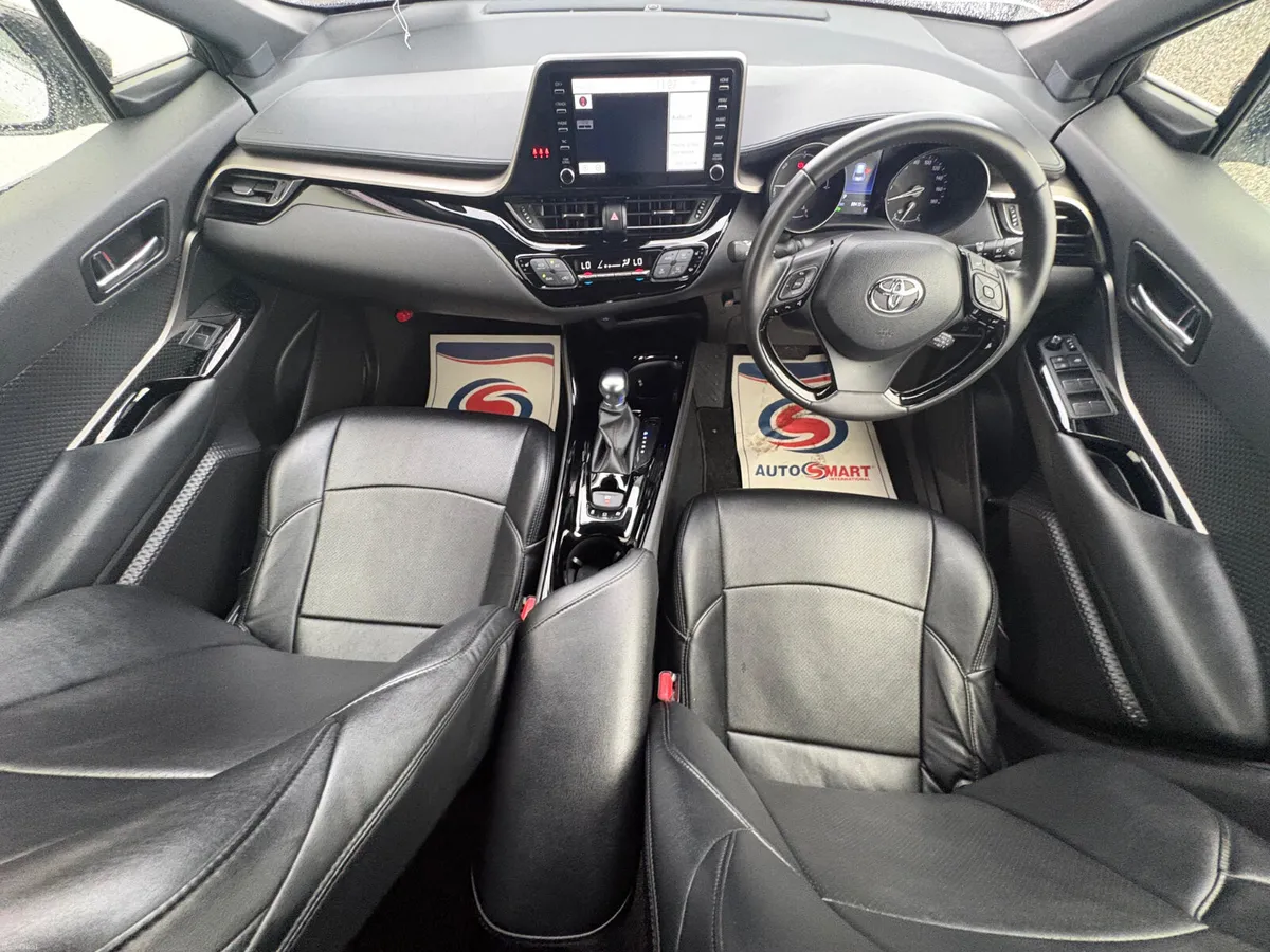 TOYOTA CHR HYBRID - Image 5
