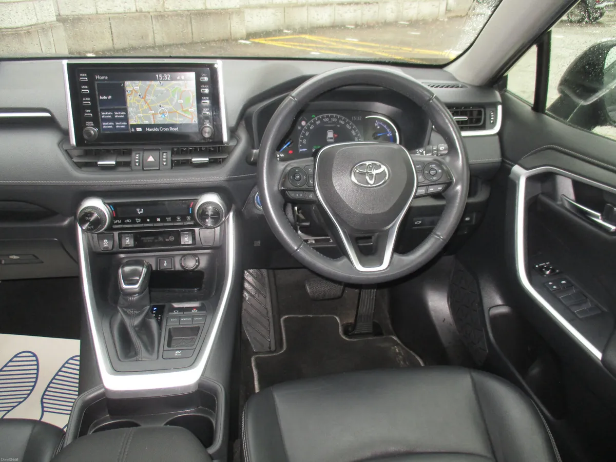 2021 TOYOTA RAV 4 HYBRID SOL / 1 OWNER - Image 5