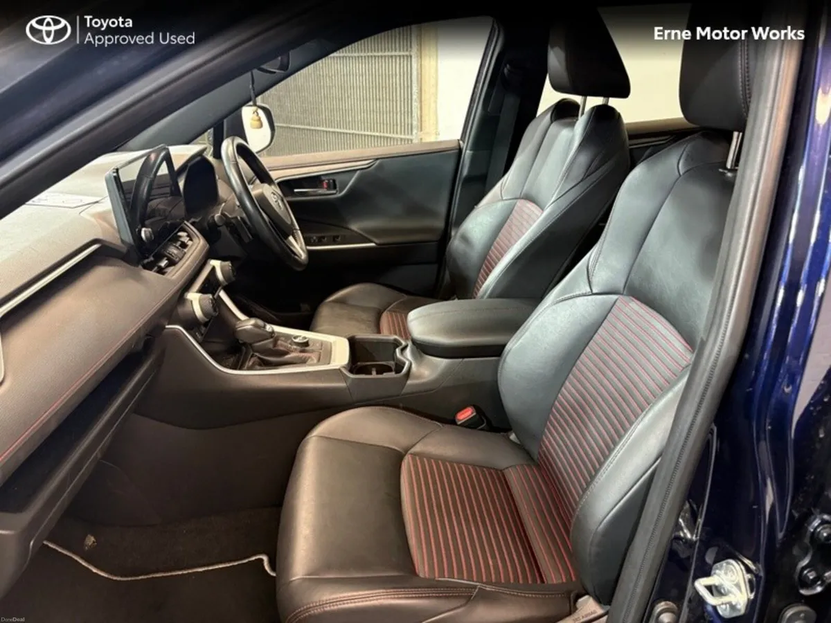 Toyota RAV4 RAV4 SPORT PHEV AWD - Image 6