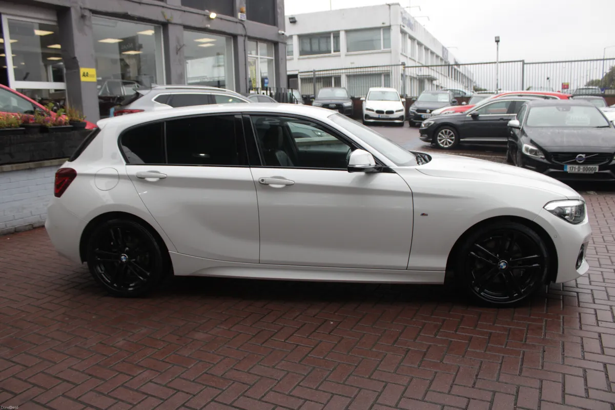 2019 BMW 118I - Image 3