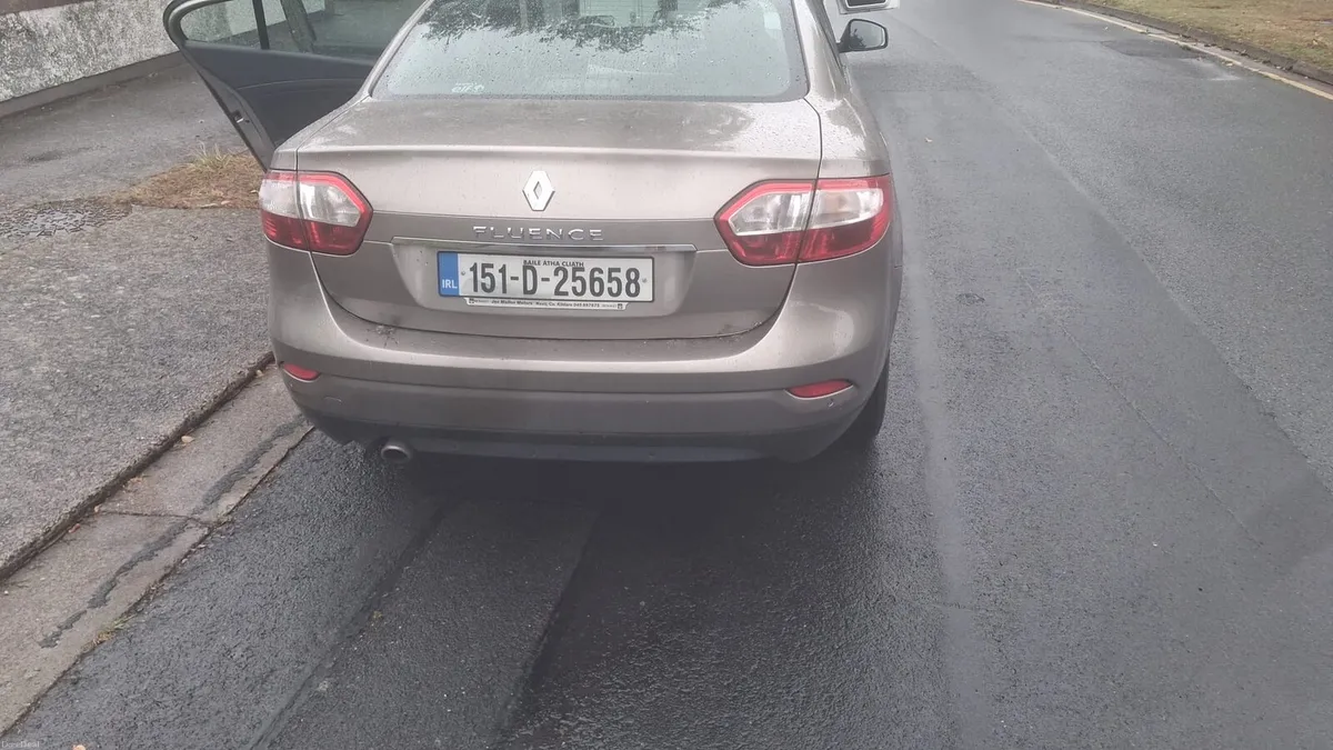 Automatic 2015 Renault fluence - Image 6