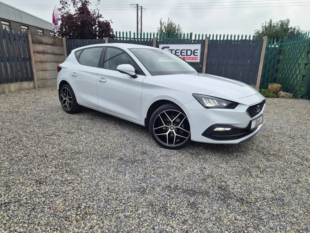 2020 SEAT Leon Style 2.0d 5dr Hatchback - Image 3