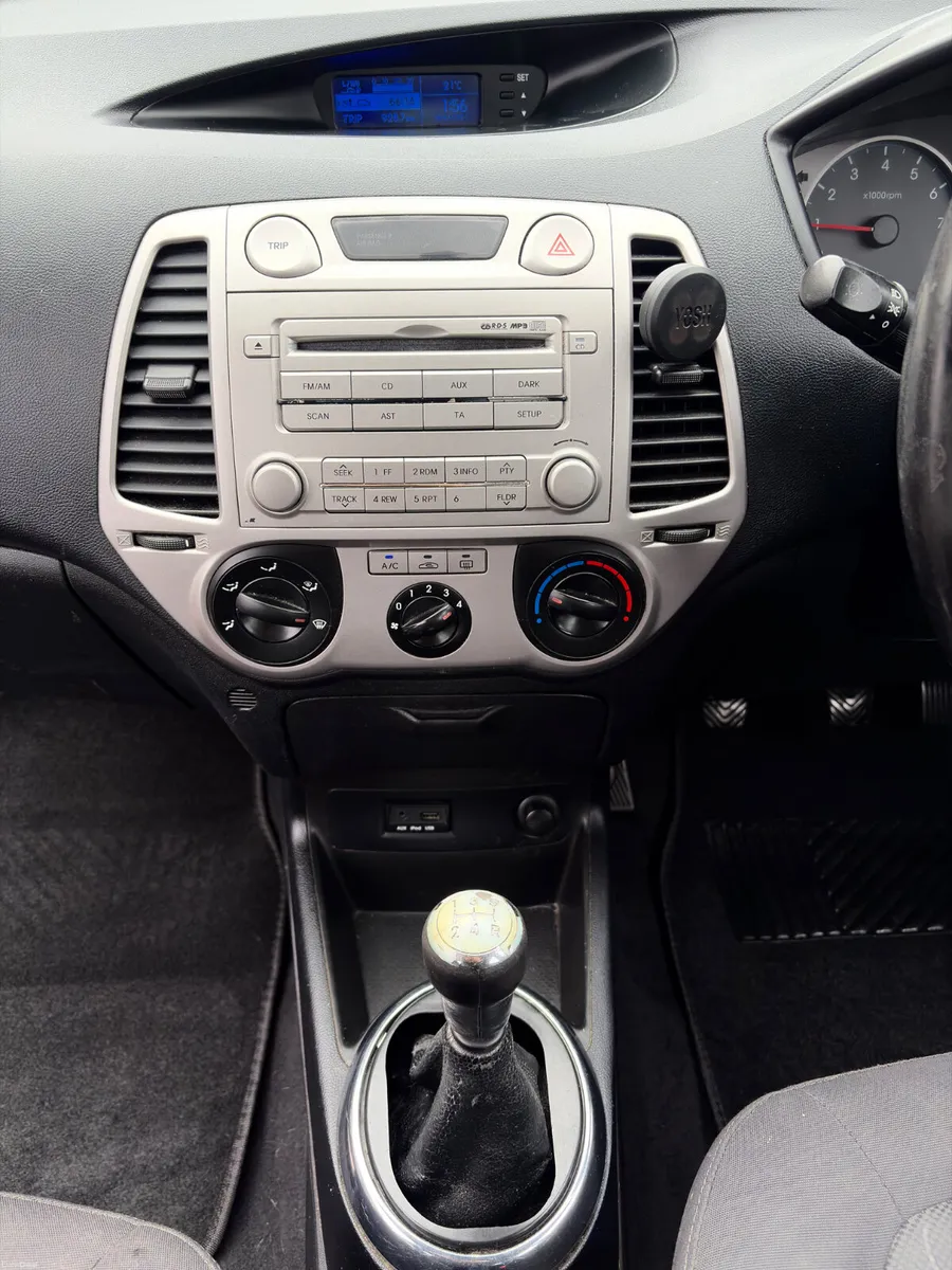 Hyundai i20 2011 1.2 Petrol new nct 7/27 tax 8/26 - Image 5
