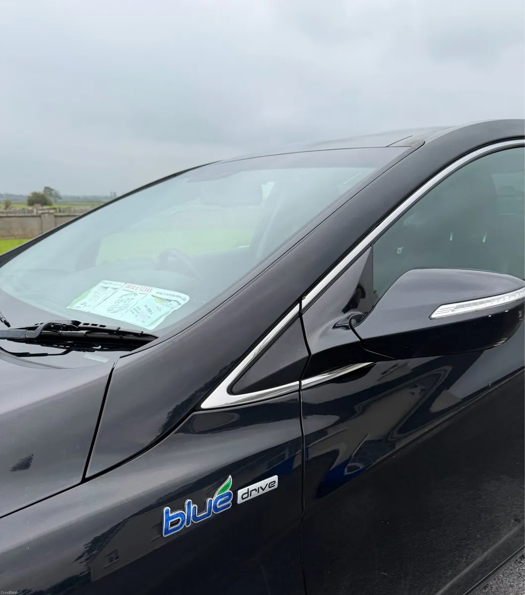 Hyundai i40 | 1.7 Diesel | Blue Drive High Spec - Image 6