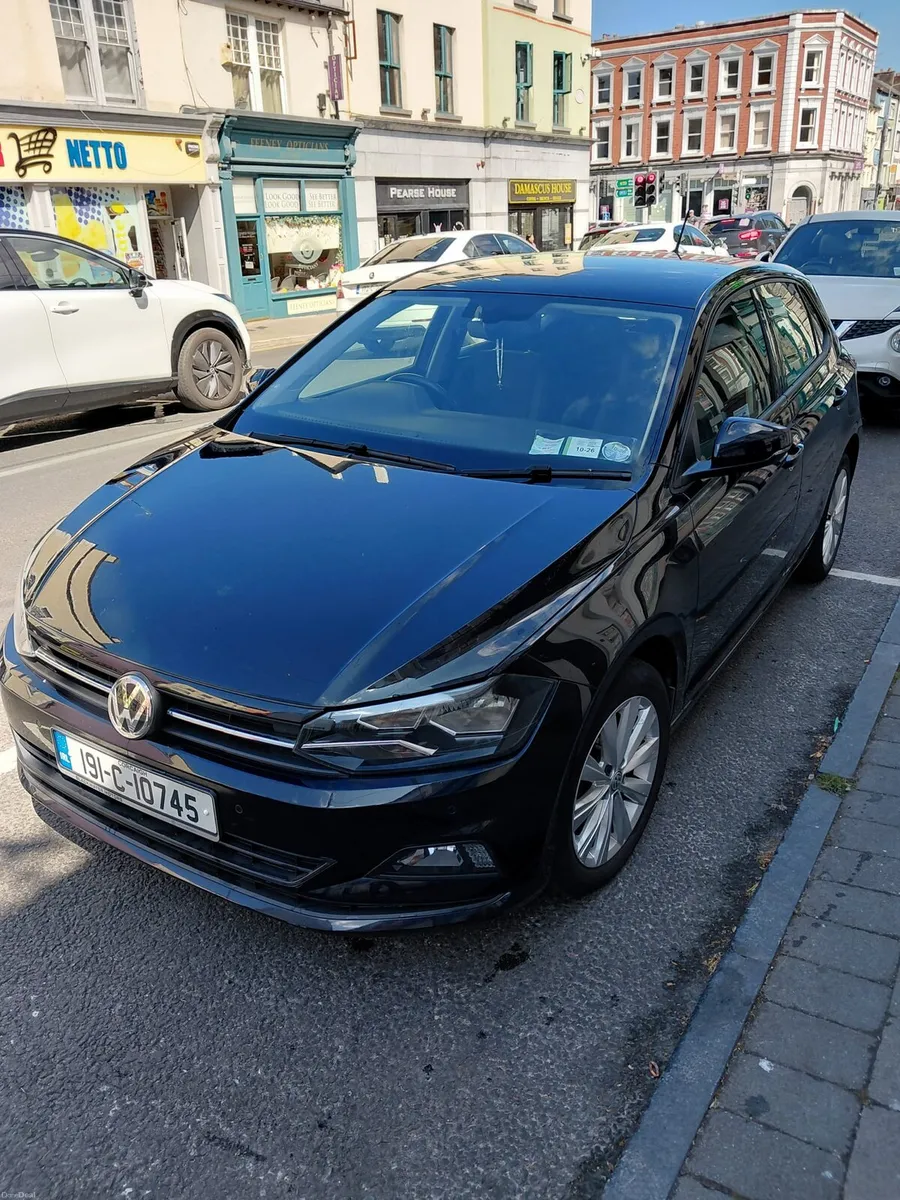 Car - Image 1