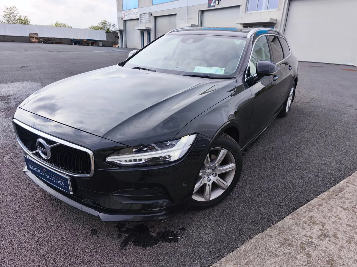Volvo V90 D4 (190hp) Momentum Auto, Full S.History - Image 6