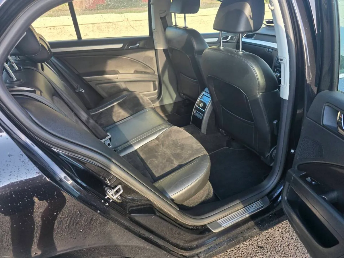 Skoda Superb 2015 2.0 tdi Automatic - Image 6