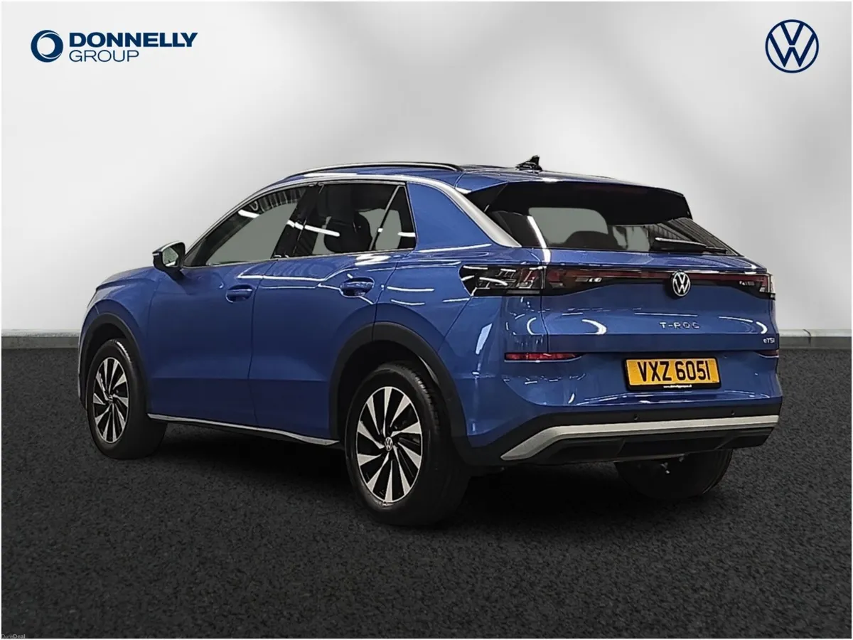 Volkswagen T-roc 1.5 eTSI 150 Life 5dr DSG - Image 3