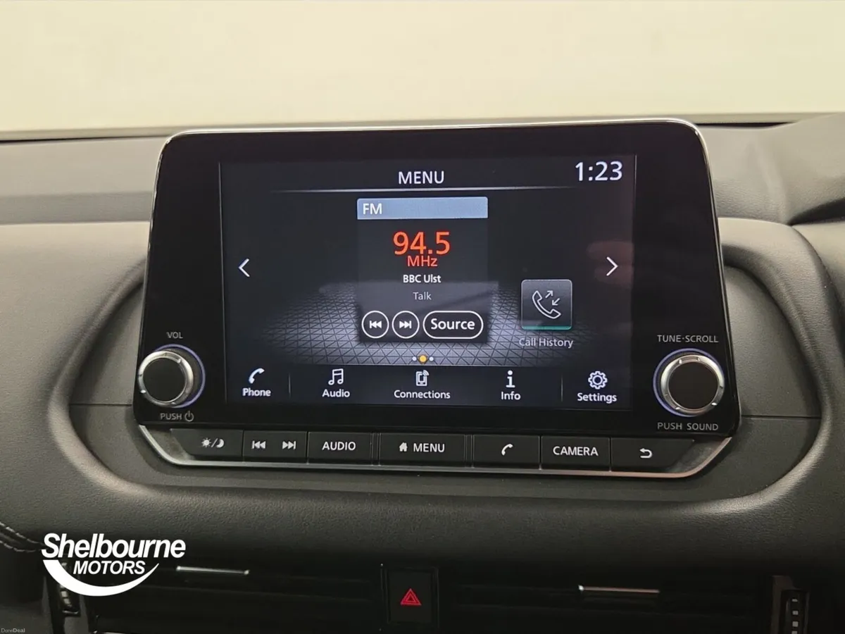 Nissan Qashqai 1.3 DiG-T MH Acenta Premium 5dr - Image 5