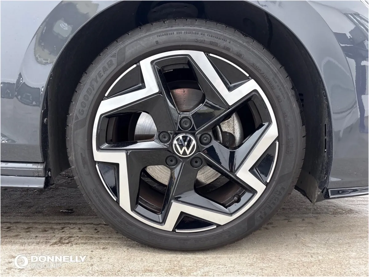 Volkswagen Golf 1.5 TSI 150 R-Line 5dr - Image 5