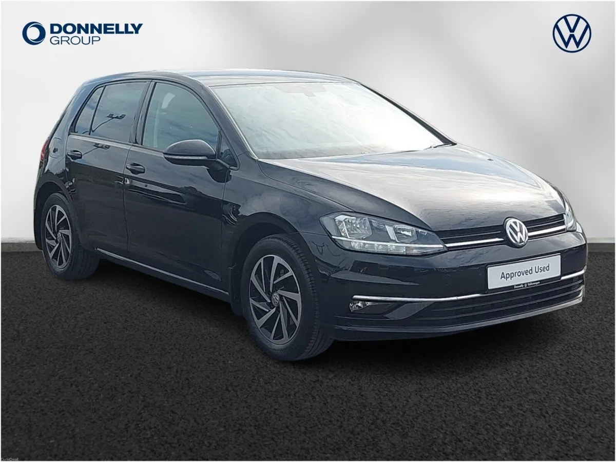 Volkswagen Golf Hatchback Match - Image 1