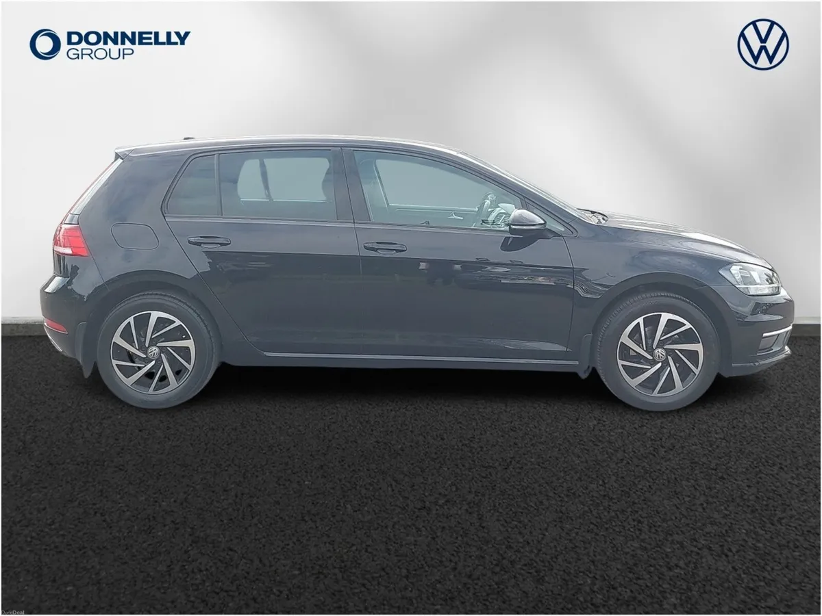 Volkswagen Golf Hatchback Match - Image 4