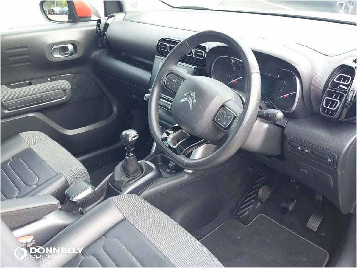 Citroen C3 Aircross 1.2 PureTech 130 Flair 5dr - Image 3