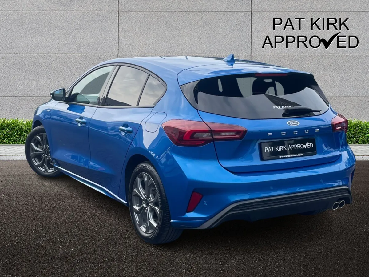 Ford Focus Hatchback ST-Line - Image 2