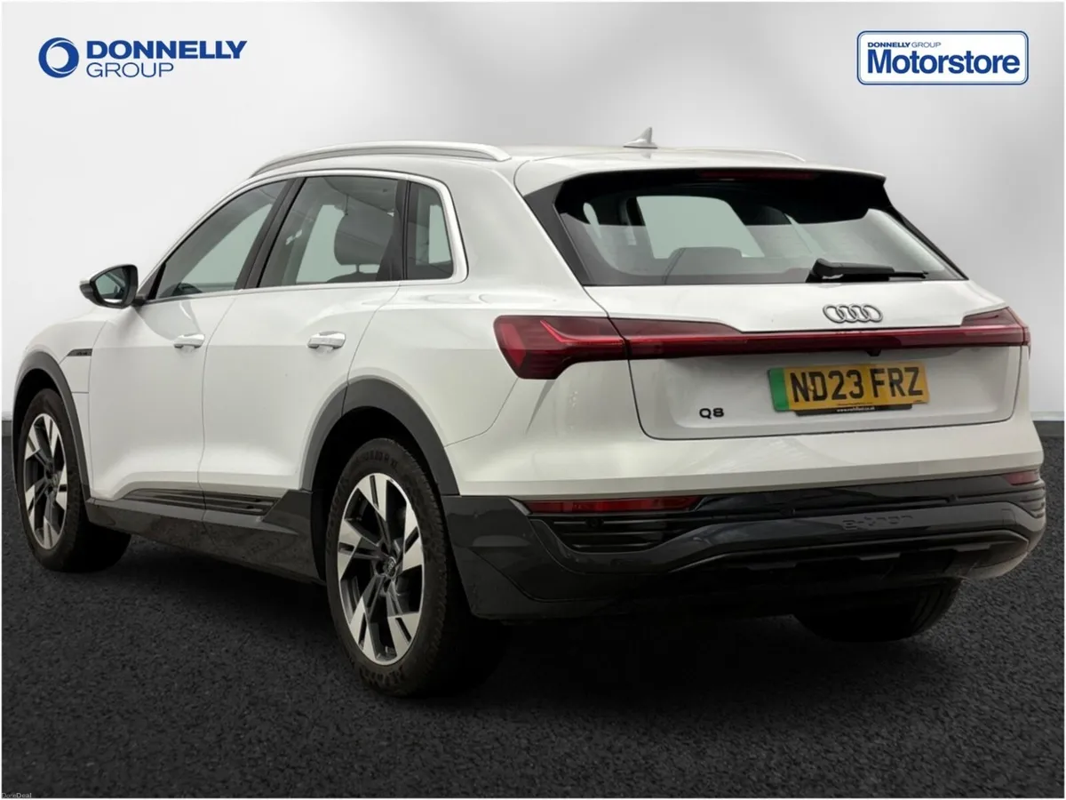 Audi Q8 250kW 50 Quattro 95kWh Sport 5dr Auto - Image 3