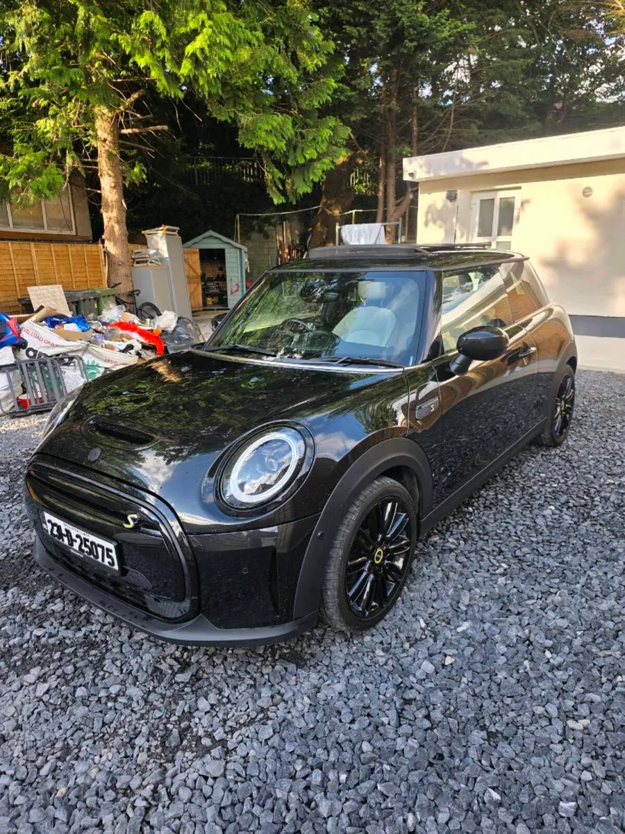 Mini Cooper Electric - Image 1