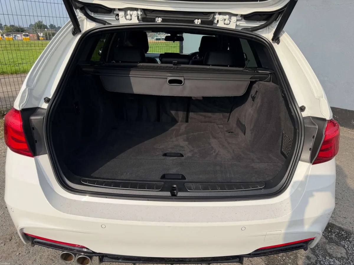 BMW 3 SERIES 2.0 320d M Sport Auto 5dr - Image 5