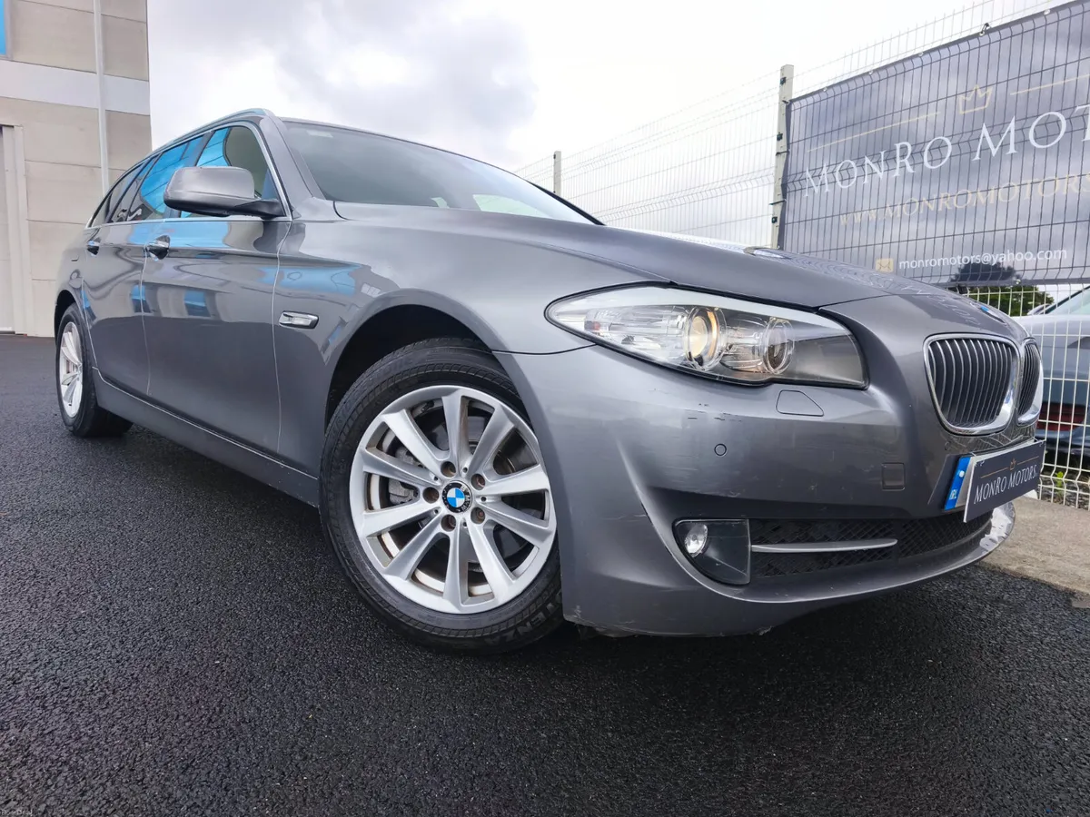 BMW 5-Series 2013 520D SE TOURING AUTO - Image 4