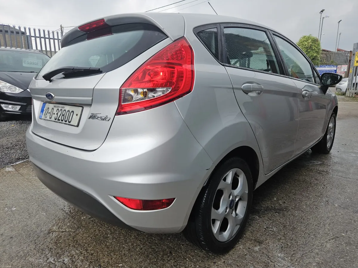 2012 Ford Fiesta 1.2 Zetec - Image 4